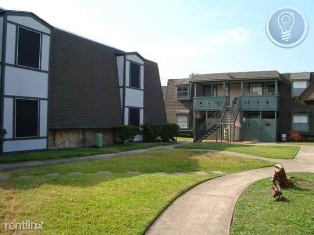 Building Photo - 2402 Burke Rd