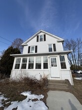 Building Photo - 152 Russell St
