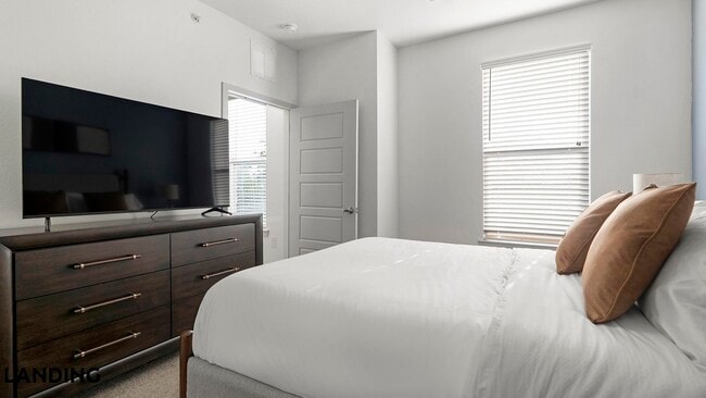Foto del edificio - 8110 Blue Goose Rd