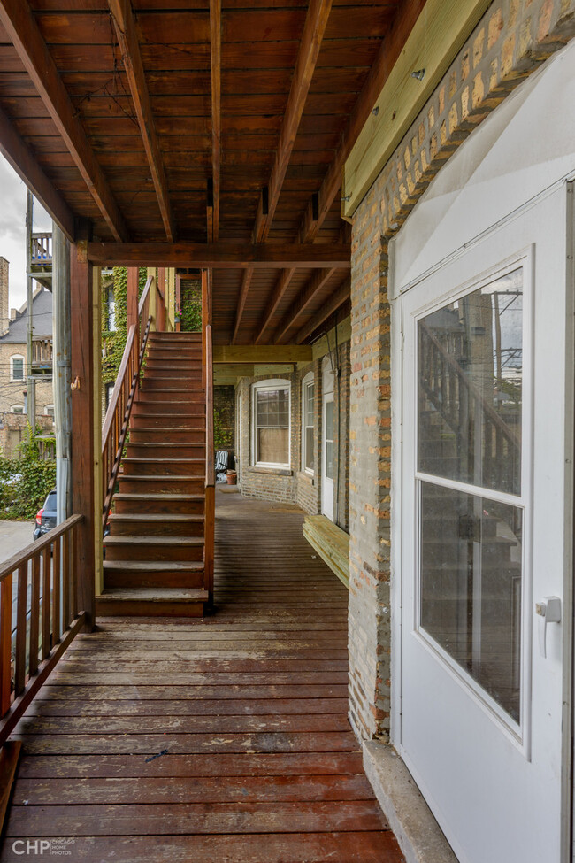 Back deck - 4540 N Sheridan Rd