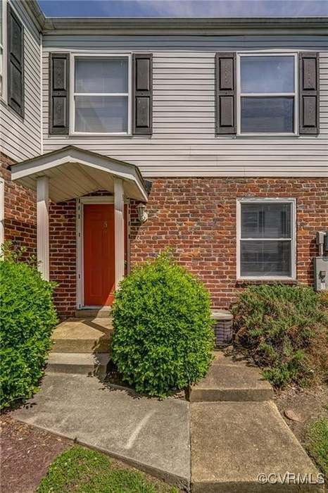 Front Door - 3530 E Richmond Rd