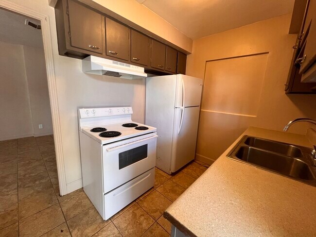 Foto del edificio - 4746 Norwood Ave