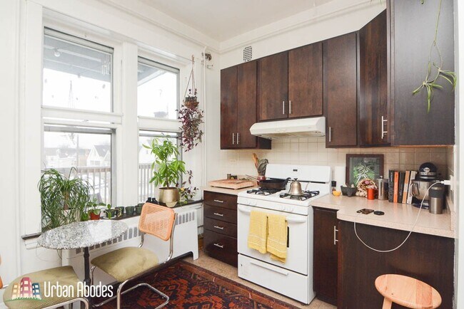 Foto del edificio - 3616 W Wrightwood Ave