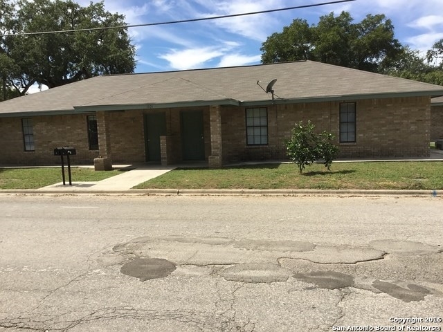 Foto principal - 1101 Live Oak St