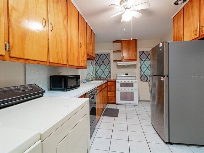 Foto del edificio - 1403 NW 11th Rd