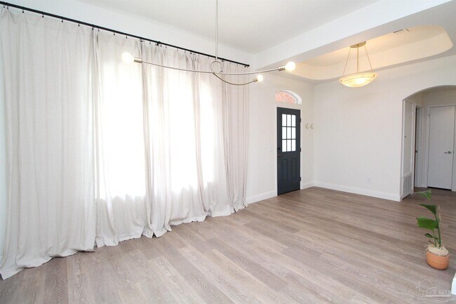 Foto del edificio - 174 Emmons Ln