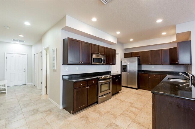Foto del edificio - 636 Wells Ct