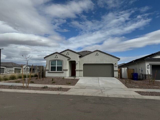 Primary Photo - Brand New House in Surprise