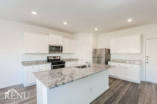 Building Photo - 10819 Juliette Pass