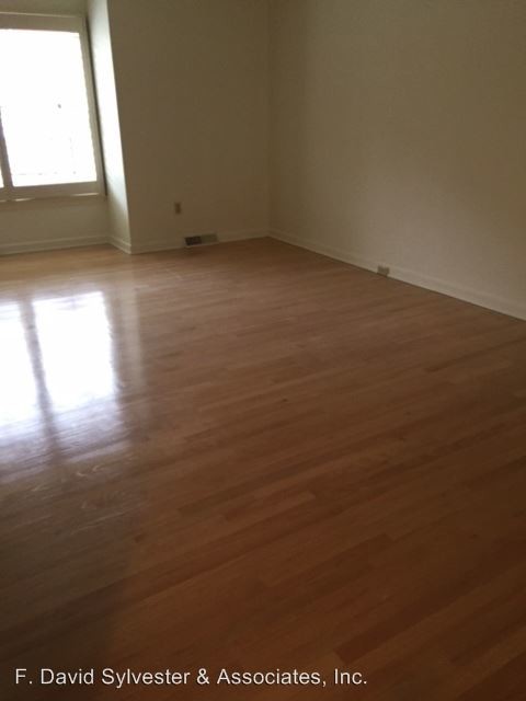 Foto del edificio - 2 br, 2.5 bath House - 302 Kingsberry Circle