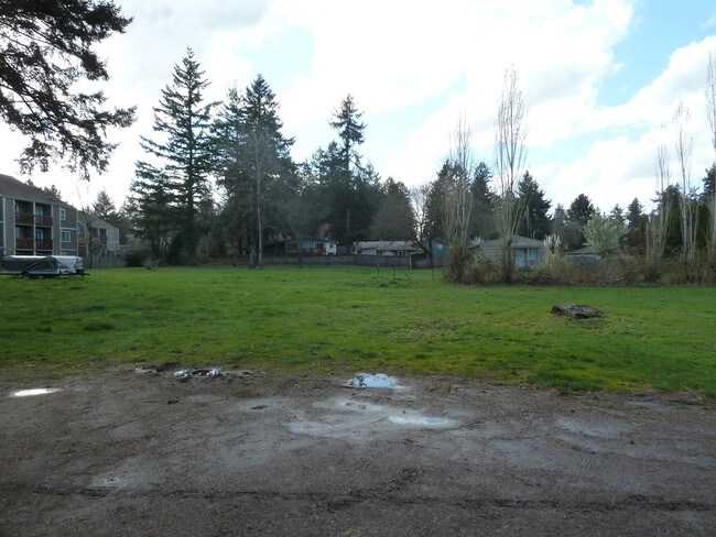 Building Photo - NE 181st