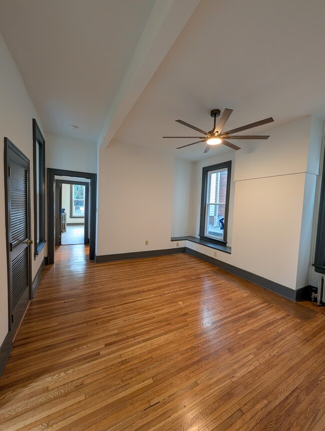 Building Photo - 43 Wayside Ave