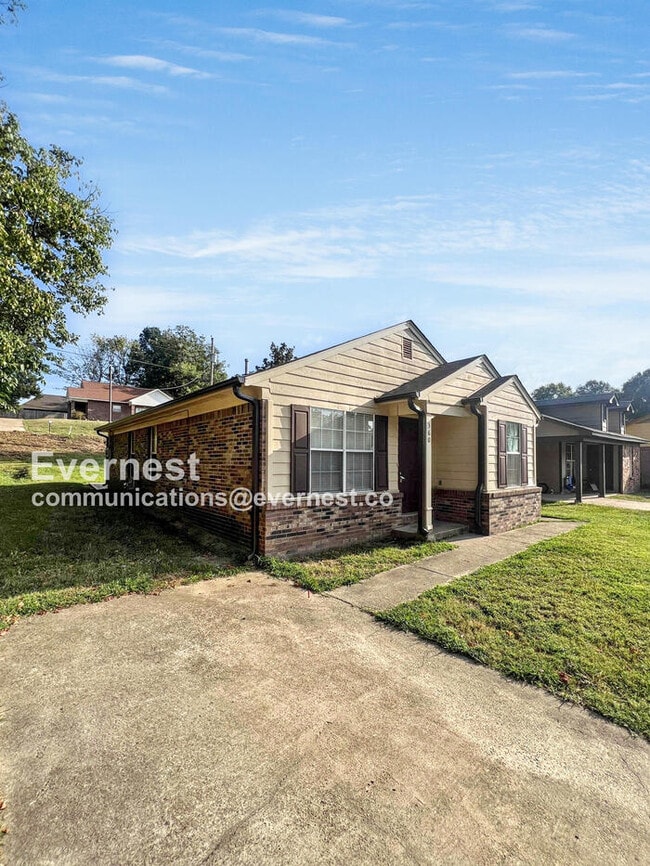 Foto del edificio - 360 Darrell Cove