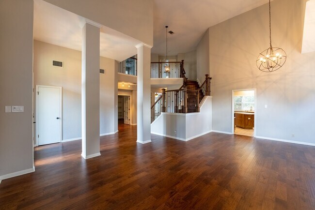 Foto del edificio - Elegant 4 Bed 3 Bath Home in Jester!!!