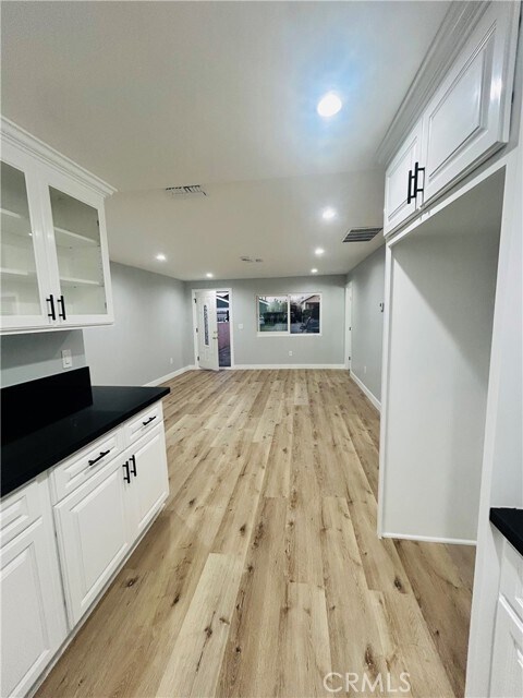 Foto del edificio - 4108 W 106th St