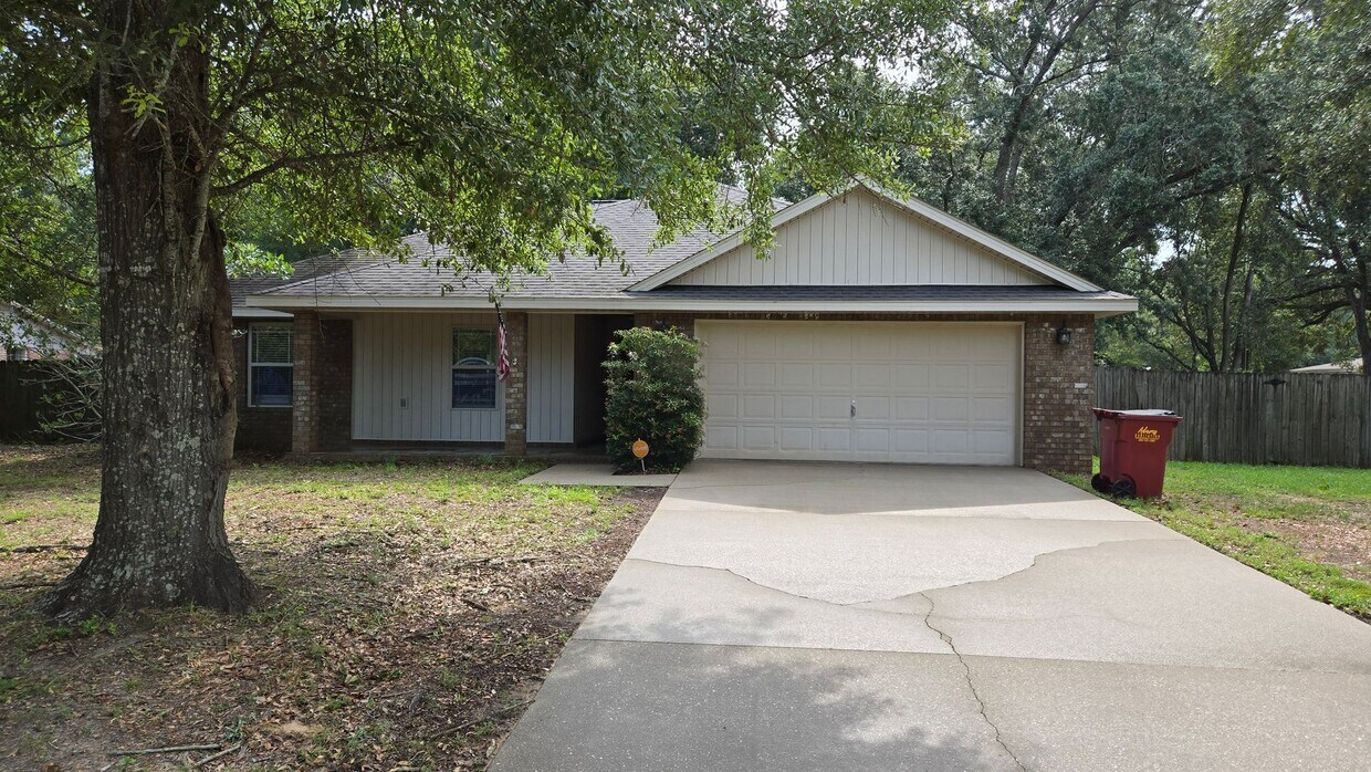 Primary Photo - Milton Home For Rent