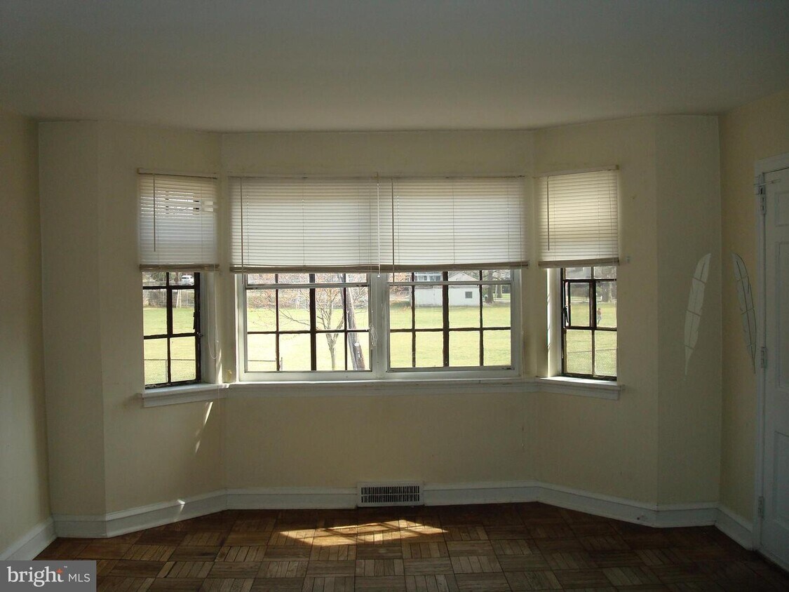 137 Berkley Ave Unit B, Lansdowne, PA 19050 Apartment for Rent in