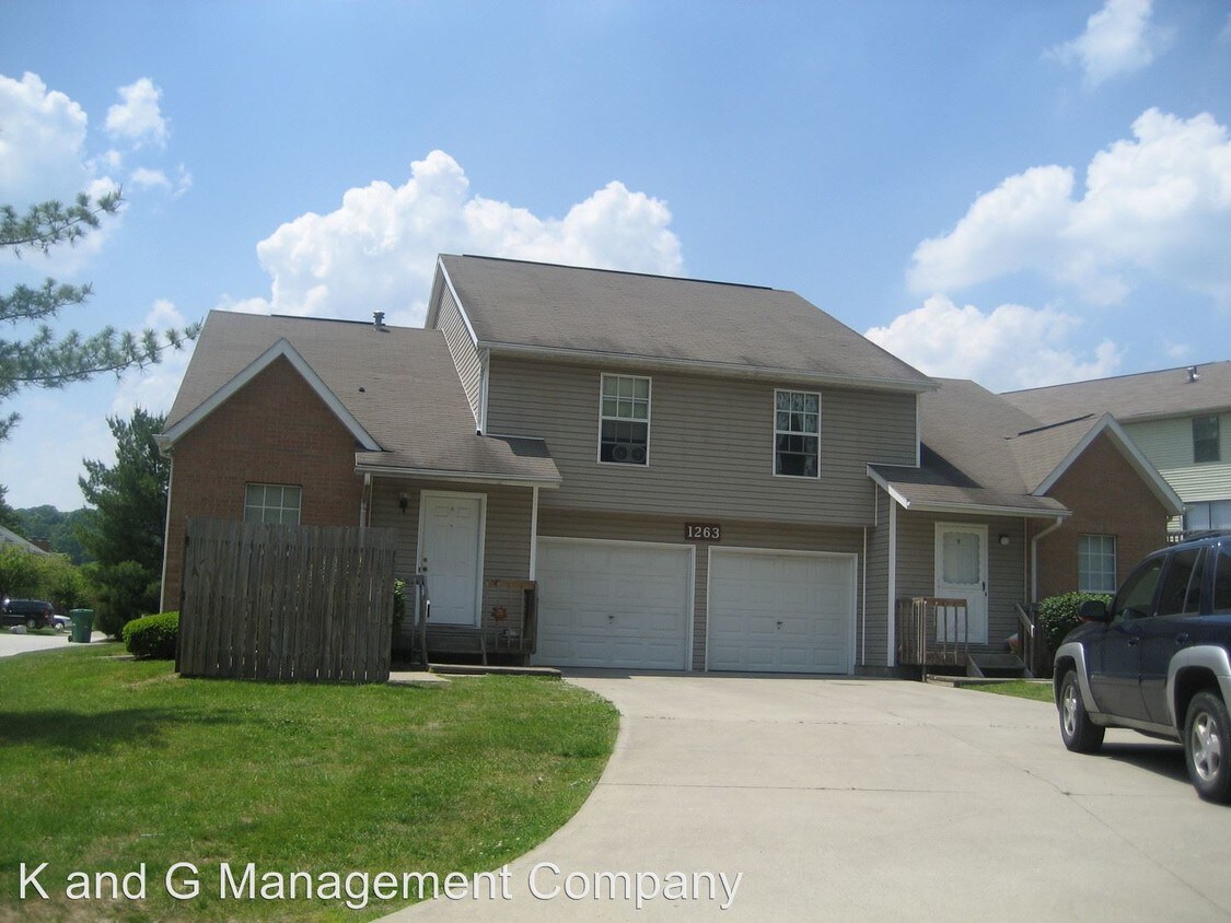 1259 Pineview Trl, Newark, OH 43055 Condo for Rent in Newark, OH