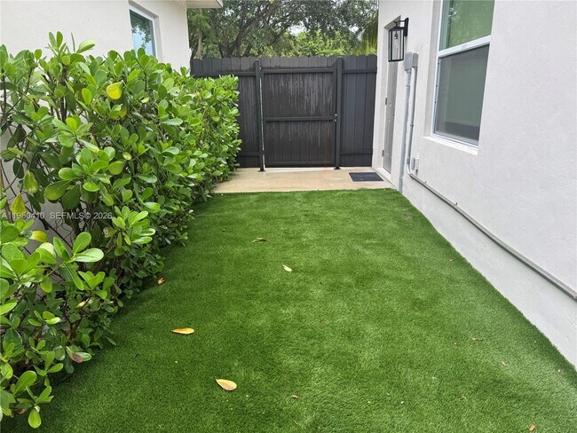 Foto del edificio - 340 NW 138th St