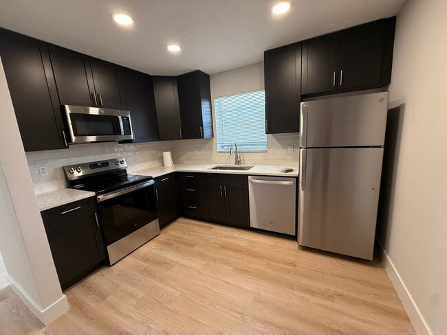 Building Photo - 531 N J St