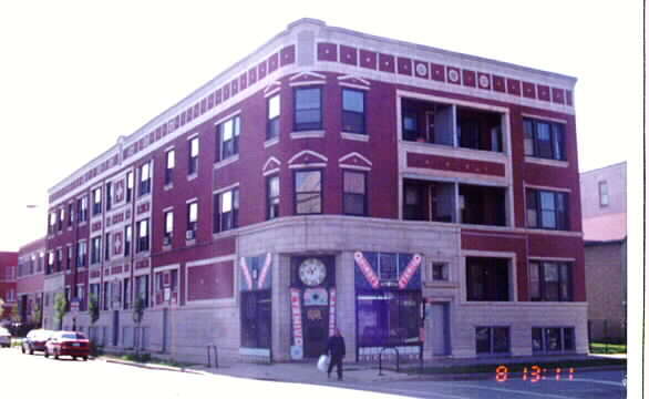 Building Photo - 1314-1328 N Damen Ave