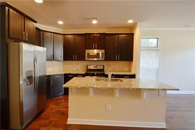 Foto del edificio - 2253 Lavista Ct NE