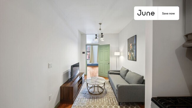 Building Photo - 2036 Second Avenue