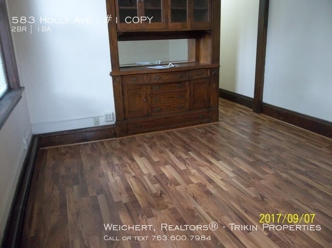 Building Photo - 583 Holly Ave