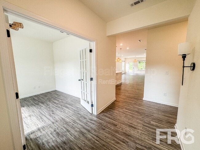 Building Photo - 3919 Wilum Cir