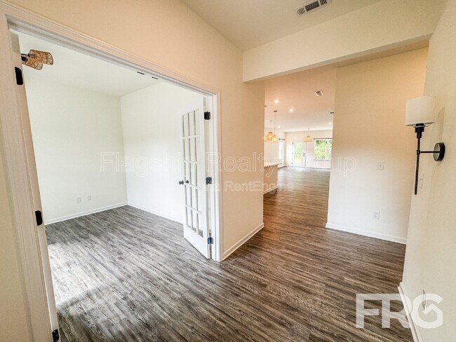 Foto del edificio - 3919 Wilum Cir