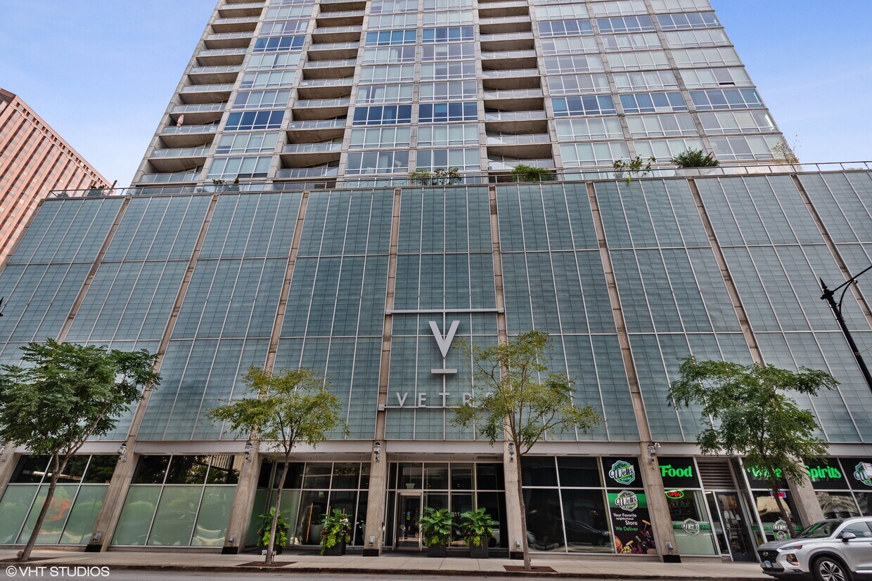 Foto principal - 611 S Wells St