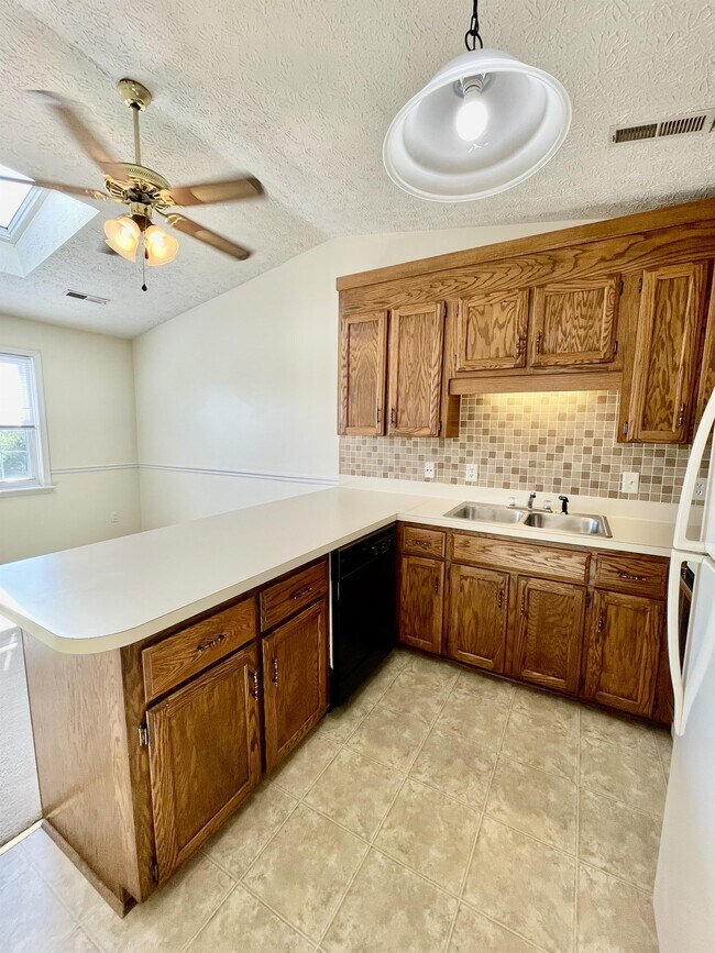 Foto del edificio - 1141 Homestead Garden Ct