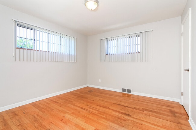 Foto del edificio - 5776 Timrick Ct
