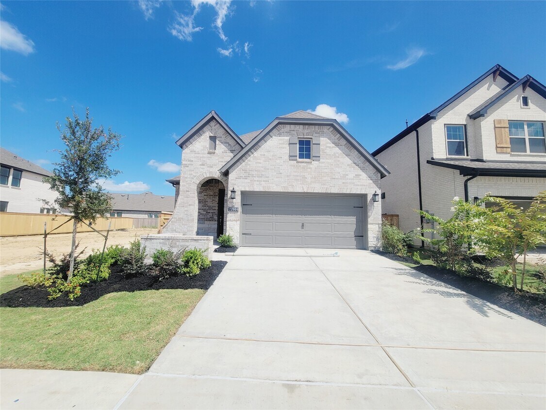 Foto principal - 22006 Tawny Butterfly Dr
