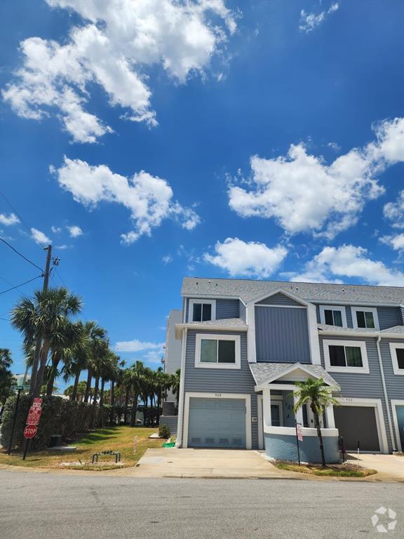 Building Photo - 900 Harbour House Dr