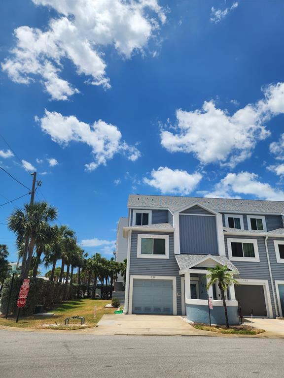 Foto principal - 900 Harbour House Dr