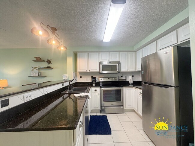 Foto del edificio - FURNISHED waterfront condo in Desirable Intercoastal Point Community!