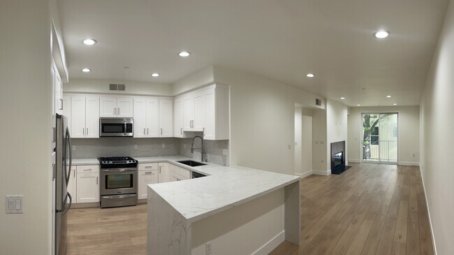 Foto del edificio - 14412 Killion St