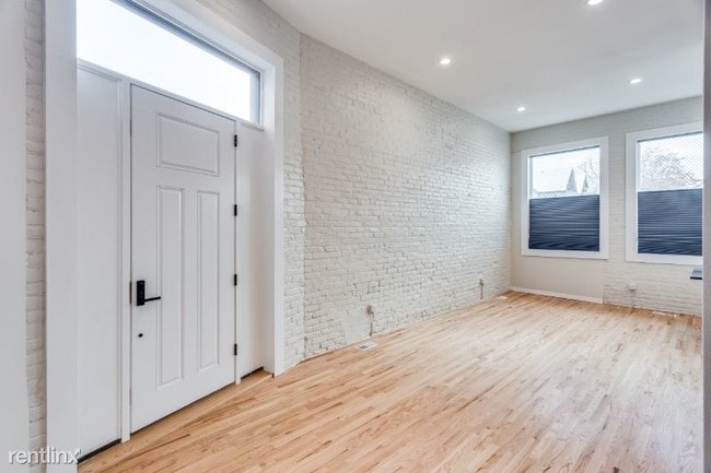 Building Photo - 2 br, 1 bath Condo - 1234 E Colfax Ave