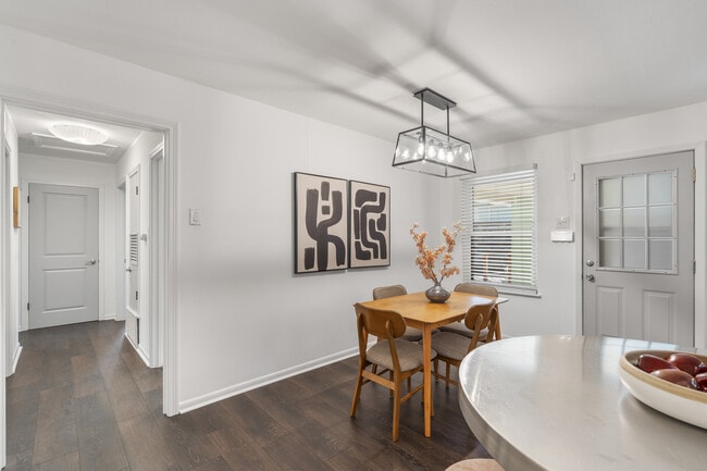 Building Photo - 1403 Briarcliff Blvd