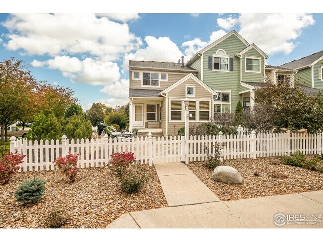 Photo - 1997 Halfmoon Cir Townhome