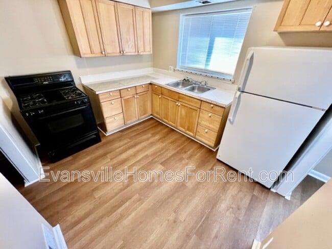 Foto del edificio - 1202 S Lombard Ave