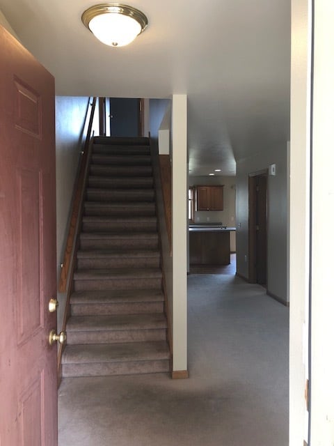 Main Entry with Sitting/Computer Area - 6956 Littlemore Dr