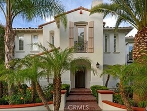 Building Photo - 3 New Dawn