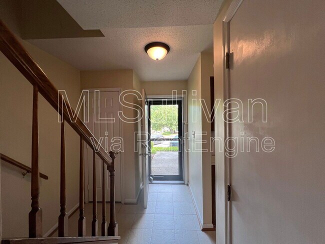 Foto del edificio - 2206 Alpine Rd
