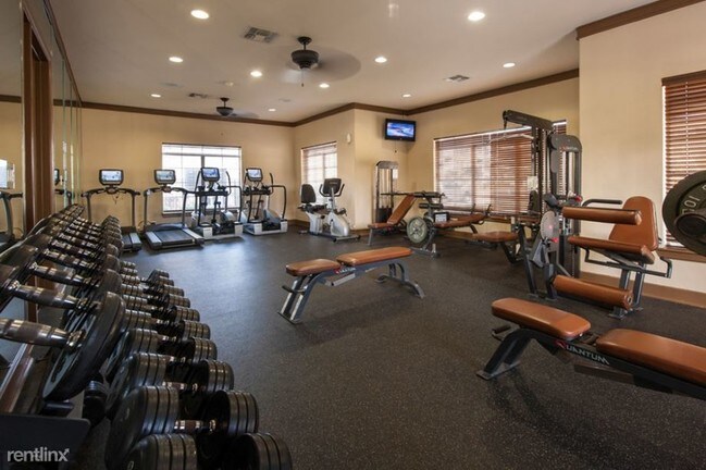 Foto del edificio - 2495 N Mason Rd