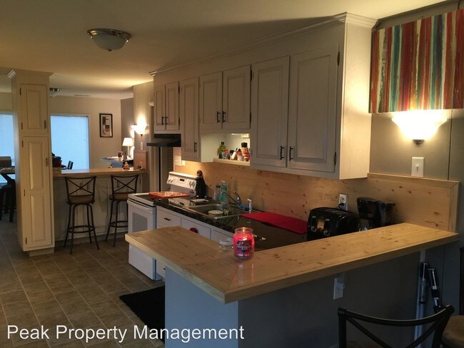 Building Photo - 3 br, 1.5 bath House - 2219 N Robert Bruce