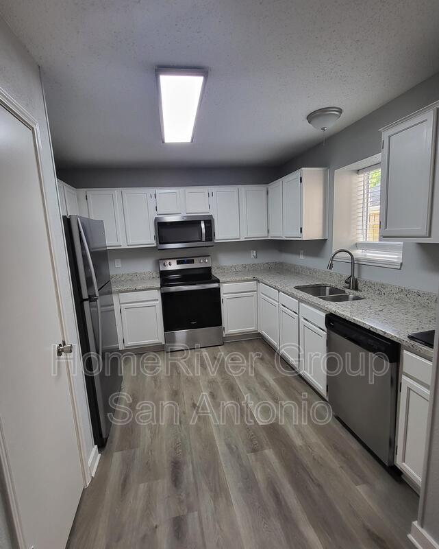 Building Photo - 11366 Olney Springs Dr