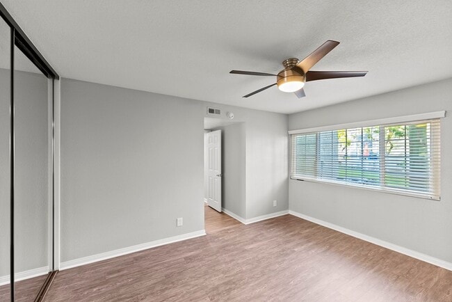 Foto del edificio - Sherwood Apartment Homes