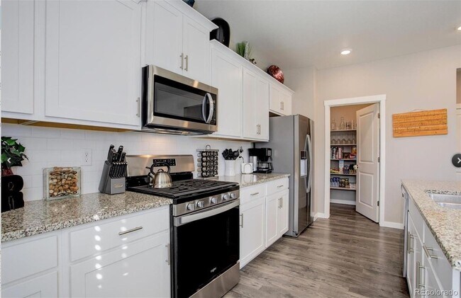 Foto del edificio - 4733 Trails Edge Ln